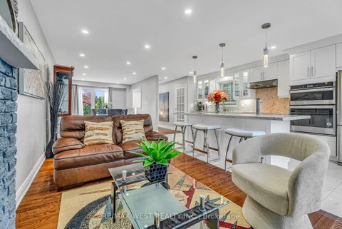 Photo 15 at 116 FAWCETT Trail, Malvern, Toronto
