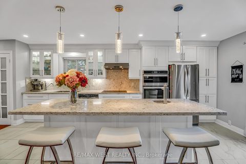 Photo 17 at 116 FAWCETT Trail, Malvern, Toronto