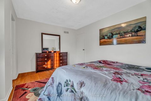 Photo 28 at 116 FAWCETT Trail, Malvern, Toronto