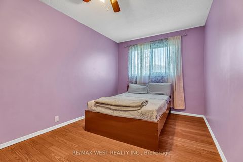 Photo 36 at 116 FAWCETT Trail, Malvern, Toronto