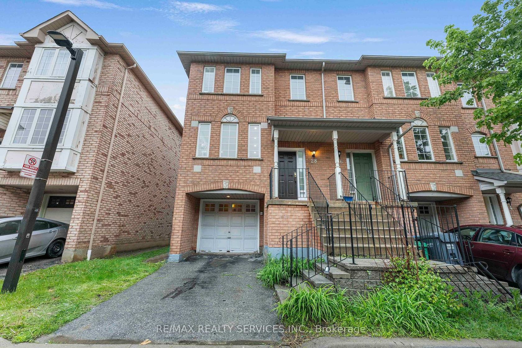 28 - 80 Acorn Place, Hurontario, Mississauga 