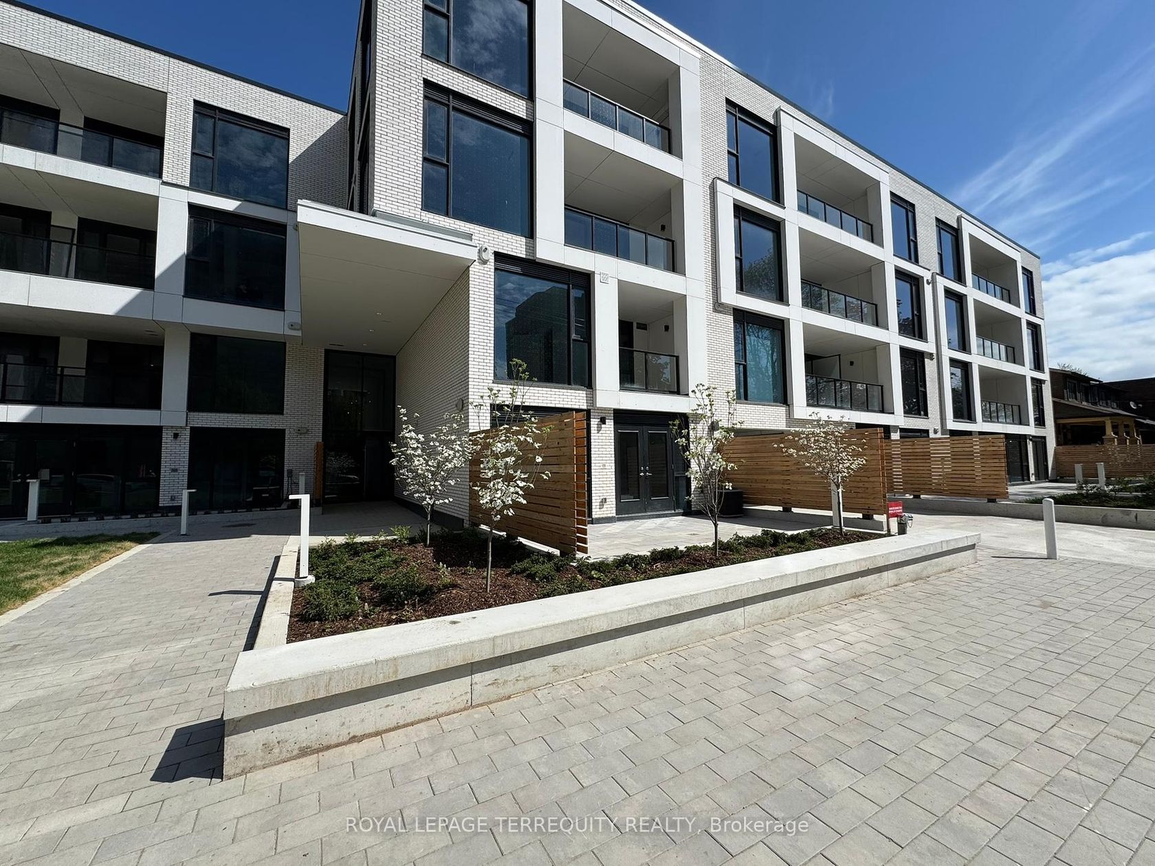 301 - 200 Keewatin Avenue, Mount Pleasant East, Toronto 