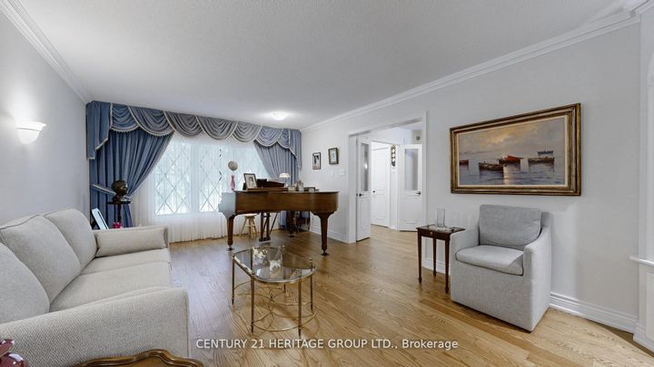 Photo 6 at 280 Henderson Avenue, Royal Orchard, Markham