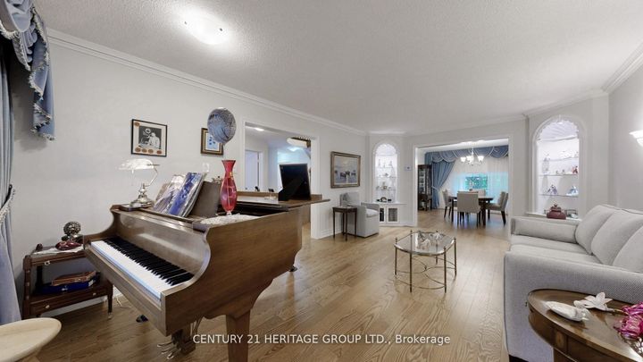 Photo 7 at 280 Henderson Avenue, Royal Orchard, Markham