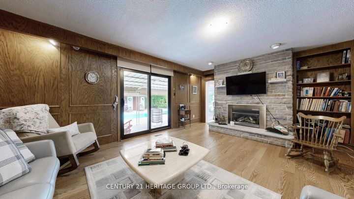 Photo 16 at 280 Henderson Avenue, Royal Orchard, Markham