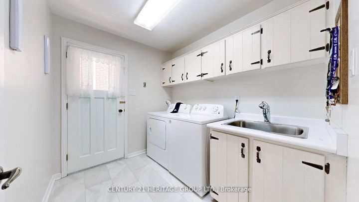 Photo 19 at 280 Henderson Avenue, Royal Orchard, Markham