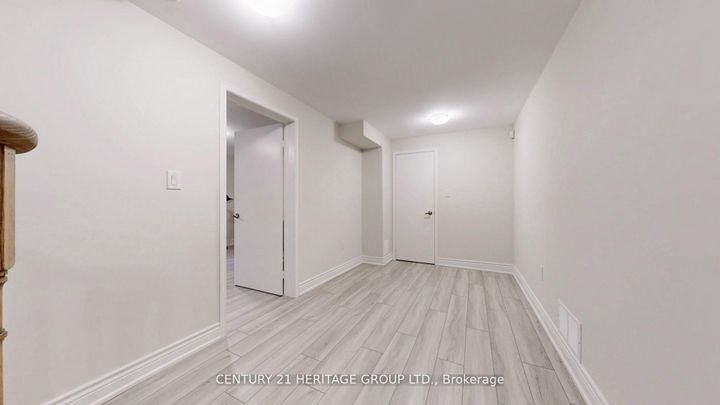 Photo 35 at 280 Henderson Avenue, Royal Orchard, Markham