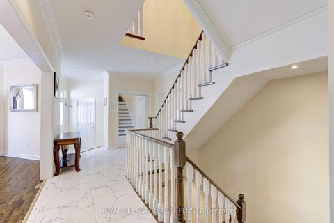 Photo 5 at 104 Melbourne Drive, Rouge Woods, Richmond Hill