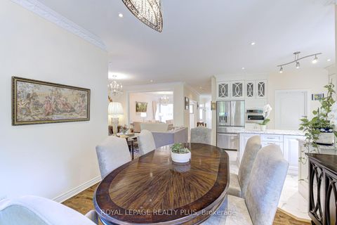 Photo 11 at 104 Melbourne Drive, Rouge Woods, Richmond Hill