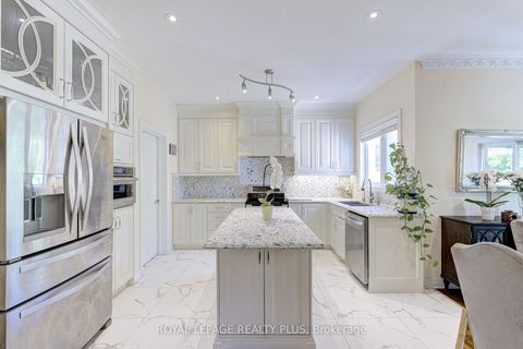 Photo 14 at 104 Melbourne Drive, Rouge Woods, Richmond Hill