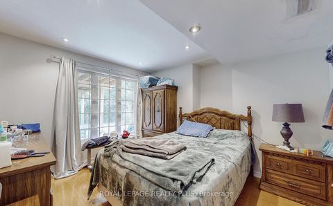Photo 29 at 104 Melbourne Drive, Rouge Woods, Richmond Hill