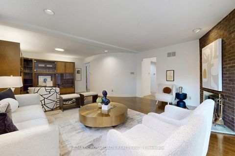 Photo 14 at 8 Orchid Court, Windfields, Toronto