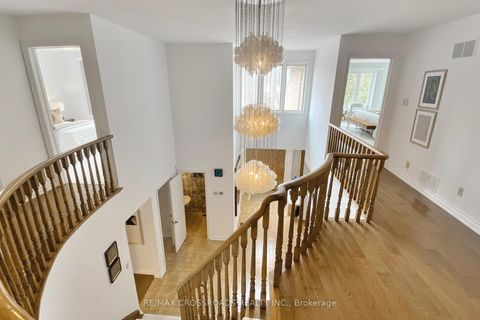 Photo 19 at 8 Orchid Court, Windfields, Toronto
