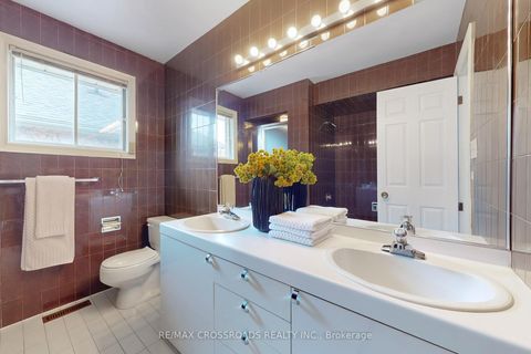 Photo 27 at 8 Orchid Court, Windfields, Toronto