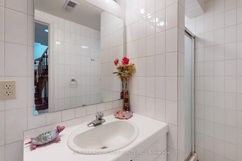 Photo 36 at 8 Orchid Court, Windfields, Toronto