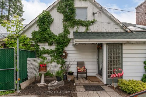 Photo 3 at 30 Willowlea Drive, Highland Creek, Toronto