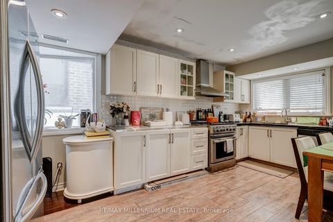 Photo 15 at 30 Willowlea Drive, Highland Creek, Toronto