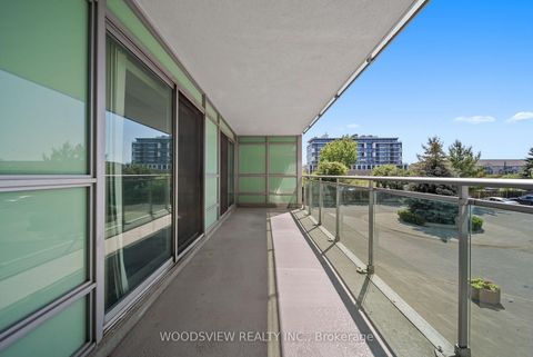 Photo 2 at 233 - 60 Fairfax Crescent, Birchmount, Toronto