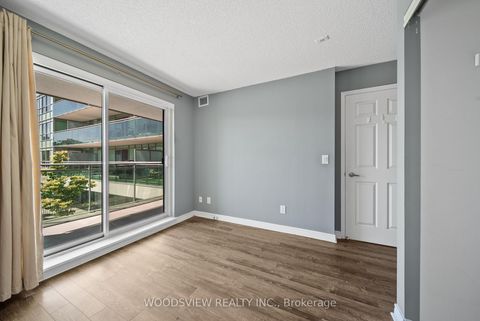 Photo 10 at 233 - 60 Fairfax Crescent, Birchmount, Toronto