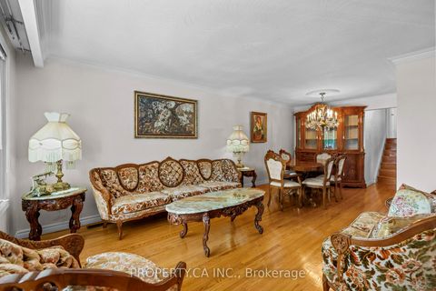 Photo 10 at 48 Navaho Drive, Pleasant View, Toronto