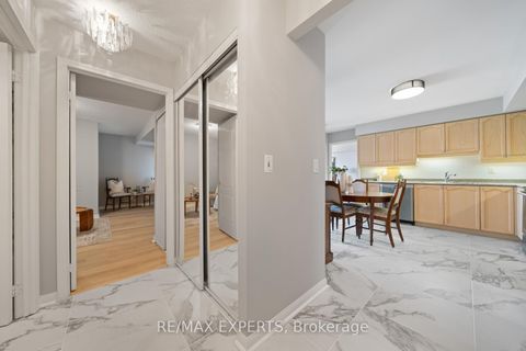 Photo 7 at 213 - 2500 Rutherford Road, Maple, Vaughan