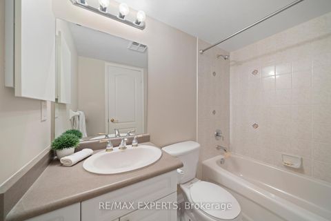Photo 14 at 213 - 2500 Rutherford Road, Maple, Vaughan
