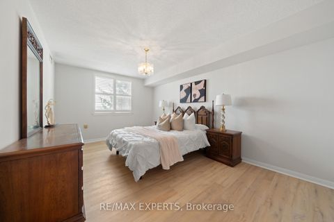 Photo 15 at 213 - 2500 Rutherford Road, Maple, Vaughan