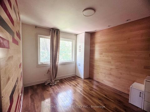 Photo 8 at 11 Templeton Court, West Hill, Toronto