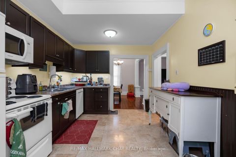 Photo 12 at #1, #2 - 66 Parkside Drive, Queen's Park, Barrie Photo 12 at #1, #2 - 66 Parkside Drive, Queen's Park, Barrie