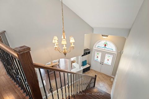 Photo 21 at 24 Meadow Ridge Court, Rural Vaughan, Vaughan
