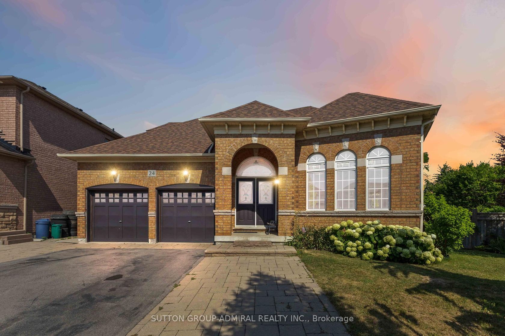 24 Meadow Ridge Court, Rural Vaughan, Vaughan 