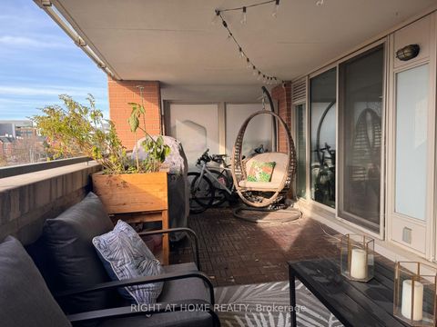 Photo 10 at 214 - 125 Western Battery Road W, Niagara, Toronto