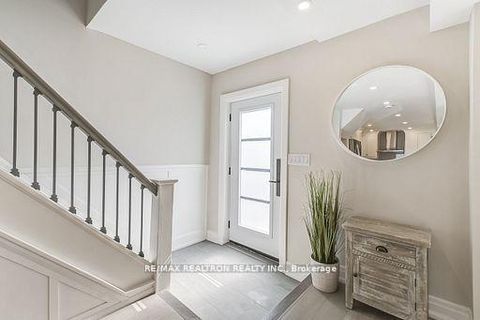 Photo 3 at 9 Blandford Street, Oakwood Village, Toronto