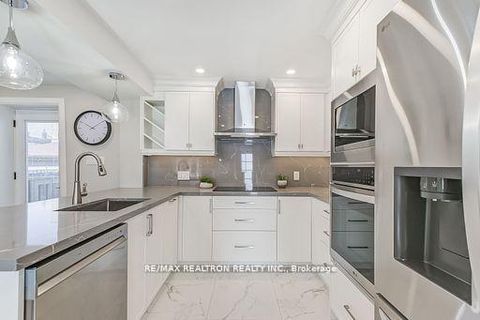 Photo 14 at 9 Blandford Street, Oakwood Village, Toronto