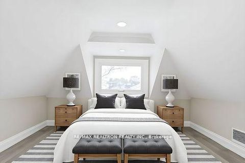 Photo 24 at 9 Blandford Street, Oakwood Village, Toronto