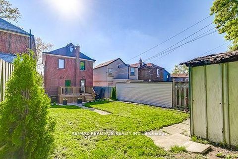 Photo 36 at 9 Blandford Street, Oakwood Village, Toronto