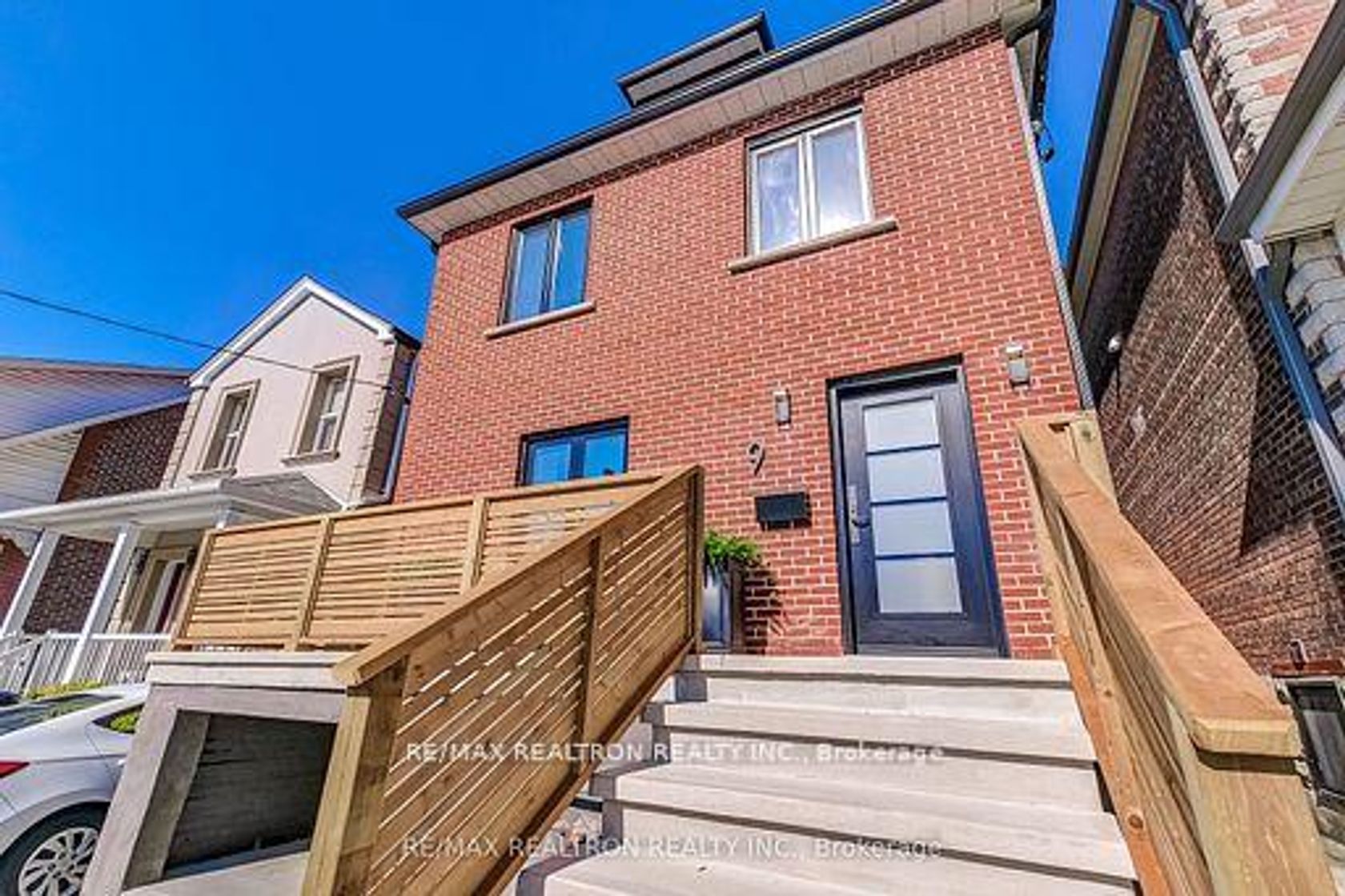 9 Blandford Street, Oakwood Village, Toronto 