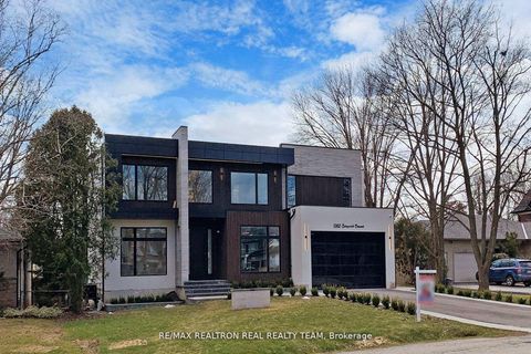 Photo 1 at 1362 Sedgewick Crescent, SW Southwest, Oakville