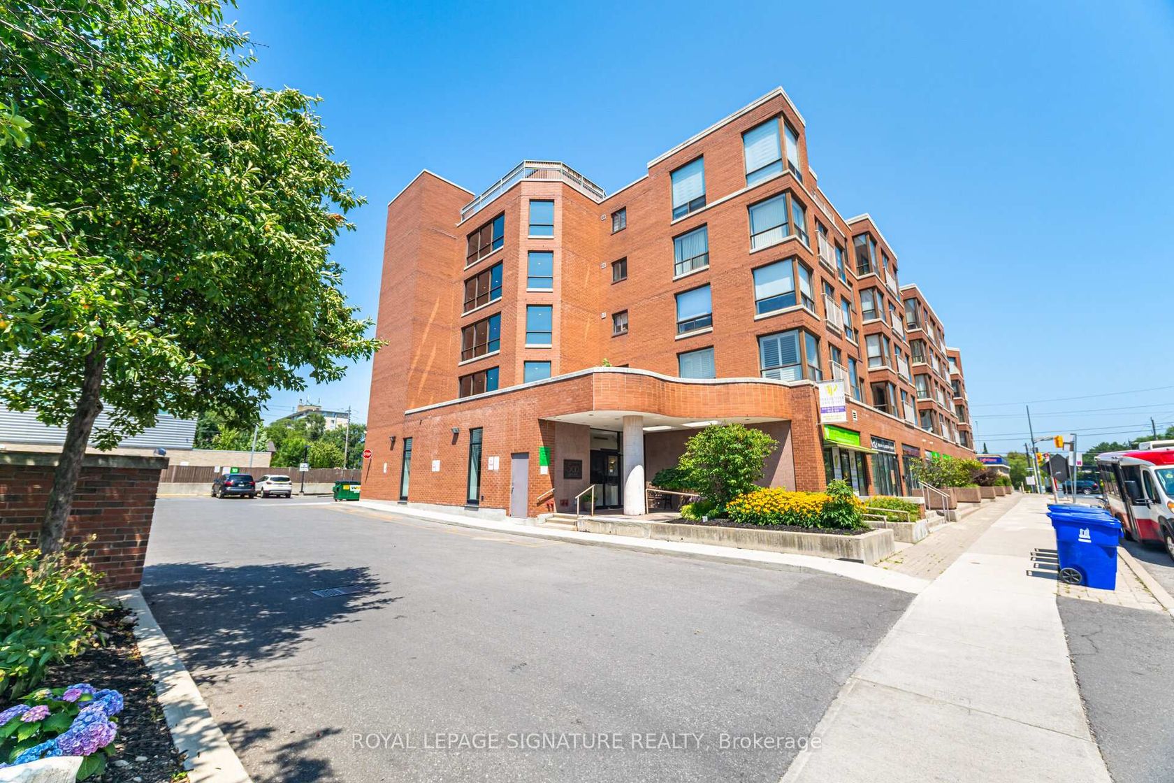 309 - 500 Glencairn Avenue, Lawrence, Toronto 