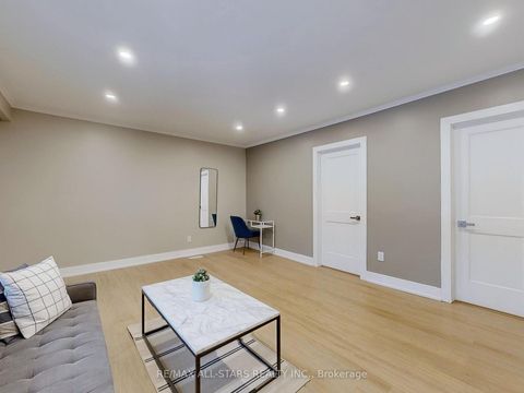 Photo 5 at 105 Betty Ann Drive, Willowdale West, Toronto