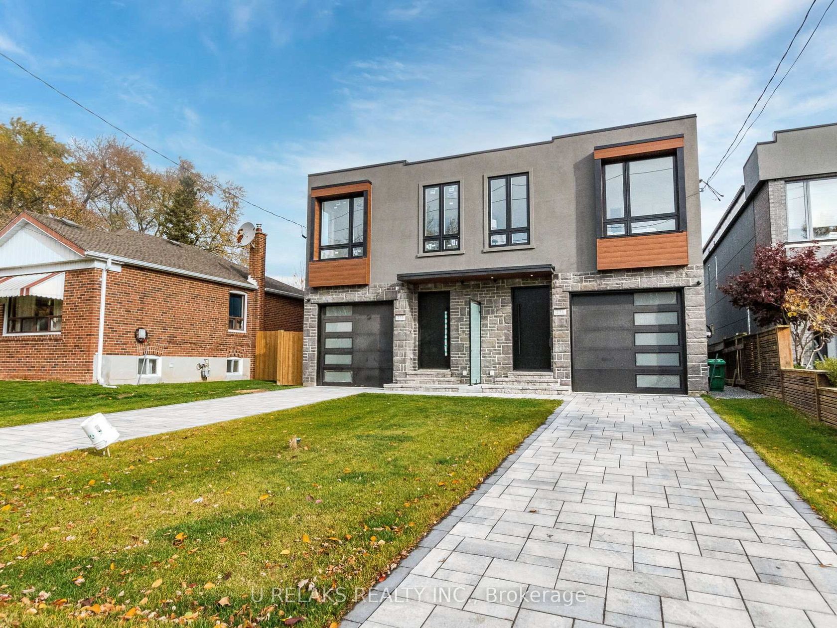 23A Maple Avenue N, Port Credit, Mississauga 