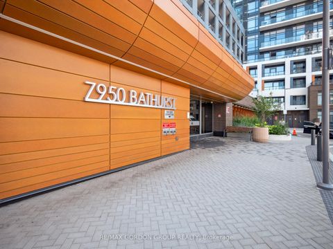 Photo 3 at 1802 - 7950 Bathurst Street, Beverley Glen, Vaughan
