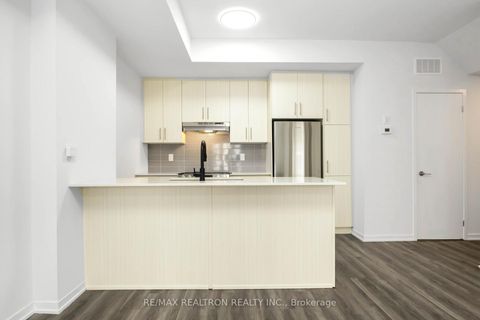Photo 2 at 89 - 20 William Jackson Way, New Toronto, Toronto