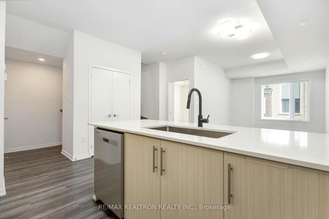 Photo 6 at 89 - 20 William Jackson Way, New Toronto, Toronto