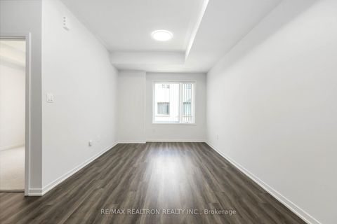 Photo 10 at 89 - 20 William Jackson Way, New Toronto, Toronto