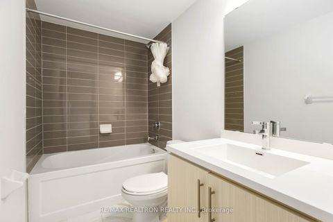 Photo 20 at 89 - 20 William Jackson Way, New Toronto, Toronto