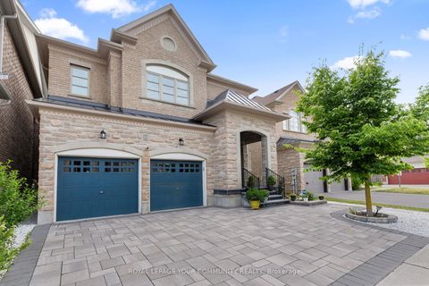 Photo 1 at 7 Sundew Lane, Oak Ridges Lake Wilcox, Richmond Hill