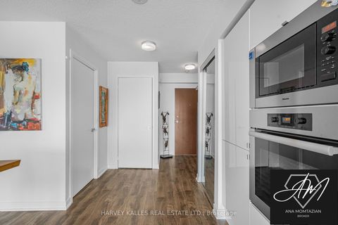 Photo 12 at 2909 - 21 Iceboat Terrace, Waterfront Communities C1, Toronto