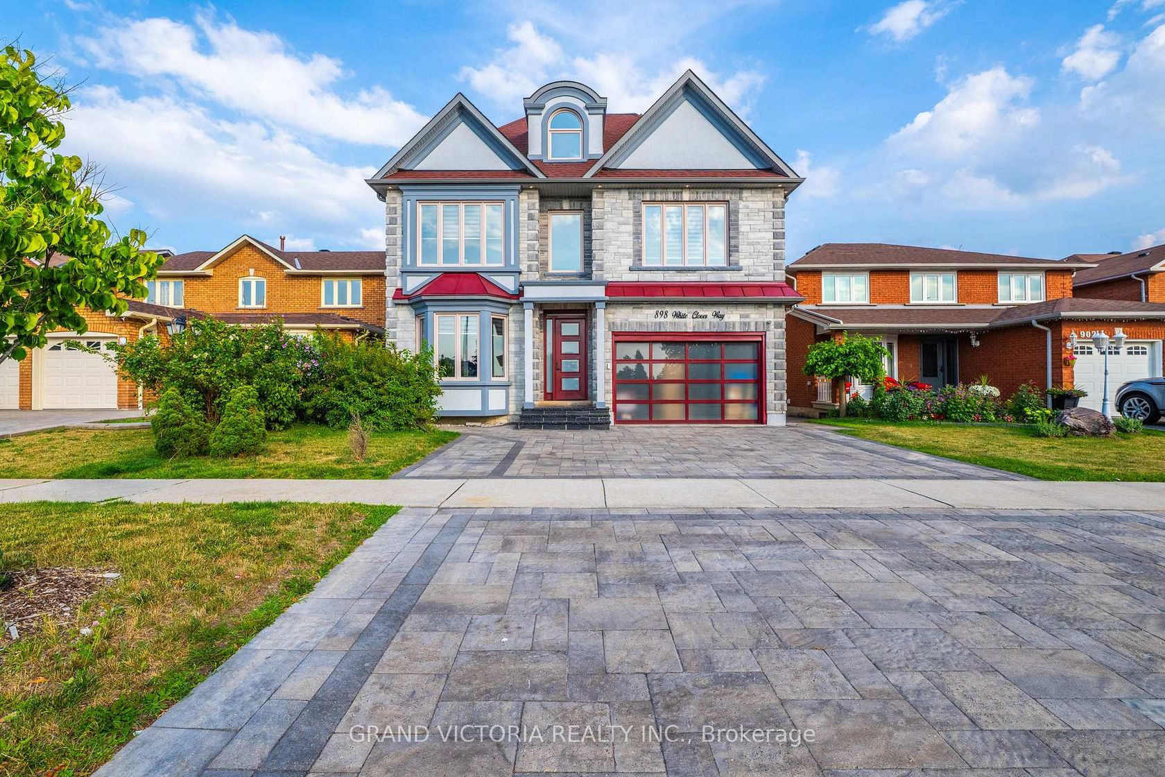 898 White Clover Way, East Credit, Mississauga 