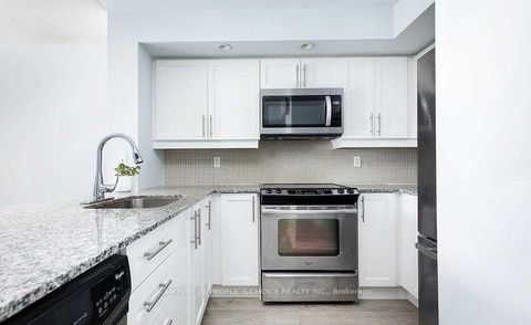Photo 9 at 920 - 85 East Liberty Street, Niagara, Toronto